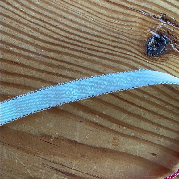 Dolce and Gabbana Cherry 🍒 balconette bra - Picture 5 of 8